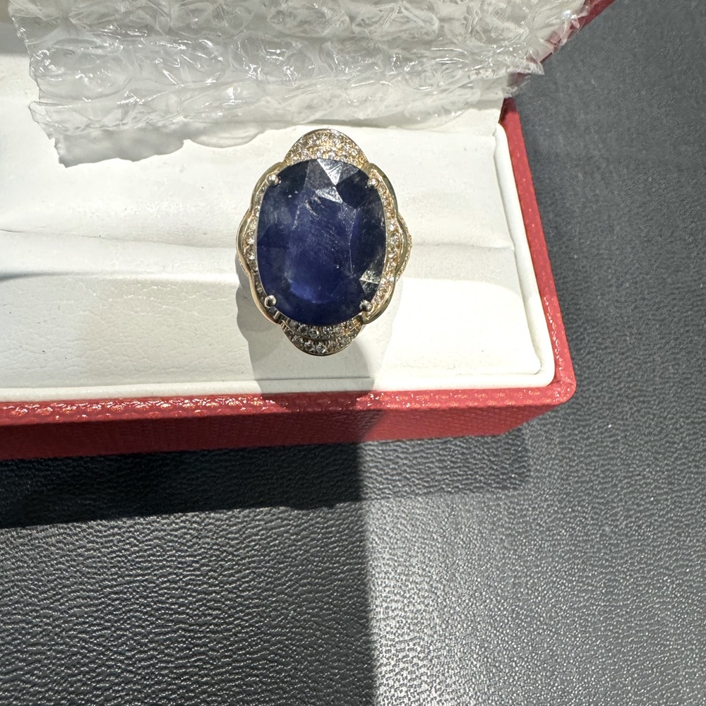 14k Yellow Gold 9.19cts Dark Blue Sapphire & .51ct diamond ring - size 5